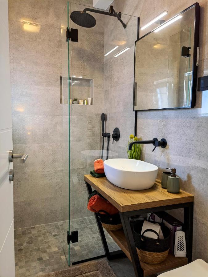 Apartment In The Very Heart Of - 50m To The